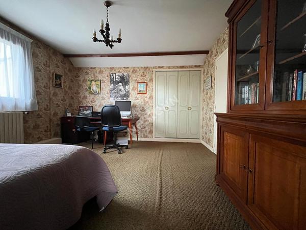 Maison à vendre à Fosses - 6 pièces, 4 chambres