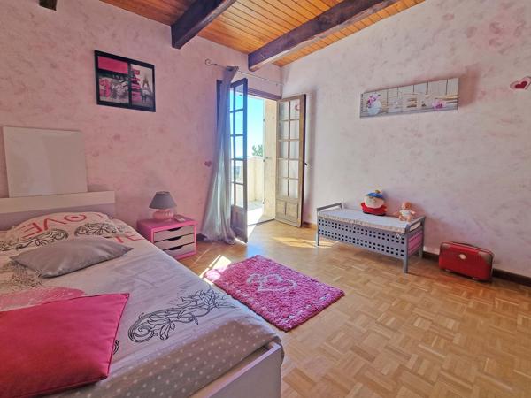 Maison 5 pièces - 180 m² Exclusivité efficity