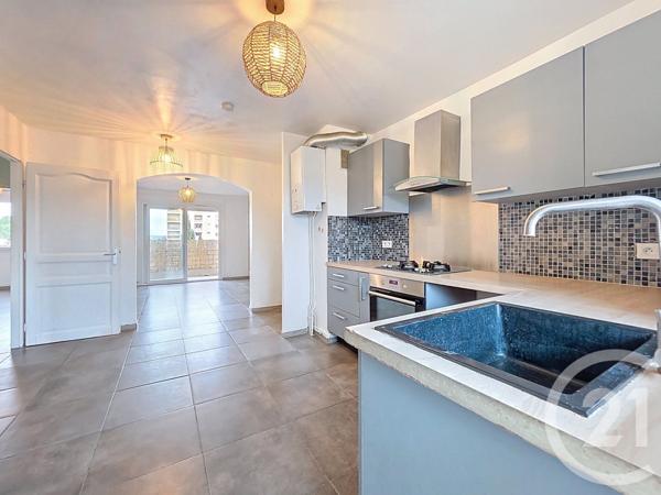 Appartement F4 à vendre  4 pièces - 68,54 m2 DRAGUIGNAN - 83