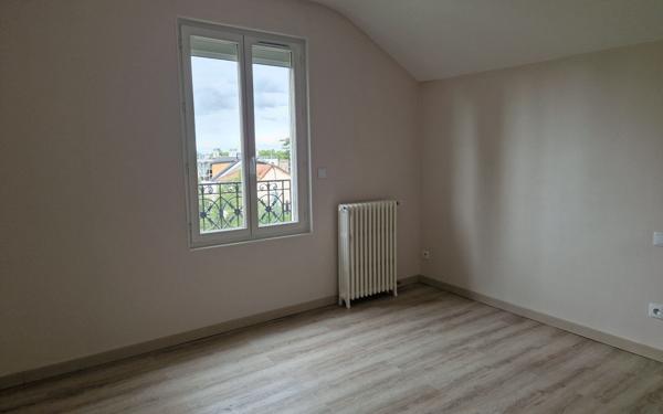 Maison à vendre    6 pièces •  Saint-Maur-des-Fossés