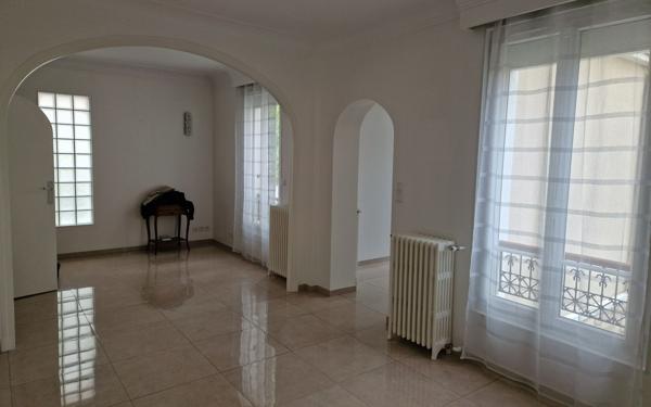 Maison à vendre    6 pièces •  Saint-Maur-des-Fossés