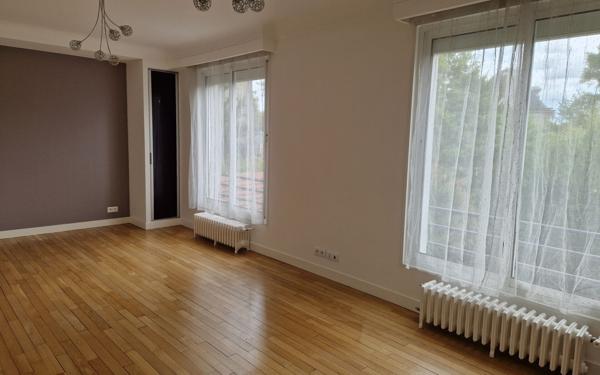 Maison à vendre    6 pièces •  Saint-Maur-des-Fossés