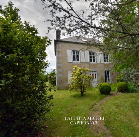 Ensemble immobilier à VIRE (14) avec Terrain 5 280 m² - CALVADOS - NORMANDIE