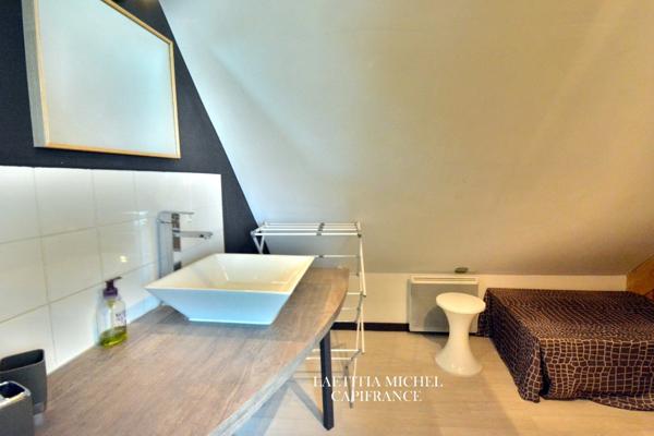 Ensemble immobilier à VIRE (14) avec Terrain 5 280 m² - CALVADOS - NORMANDIE