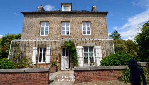 Ensemble immobilier à VIRE (14) avec Terrain 5 280 m² - CALVADOS - NORMANDIE