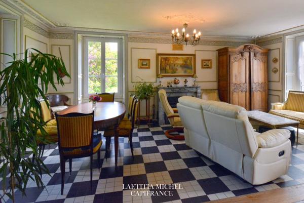 Ensemble immobilier à VIRE (14) avec Terrain 5 280 m² - CALVADOS - NORMANDIE