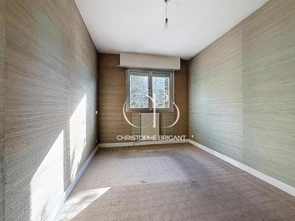 Maison Vitry Sur Seine limite Ivry 5 pièce(s) 120 m2 AVEC COMMERCE DE 50 M²