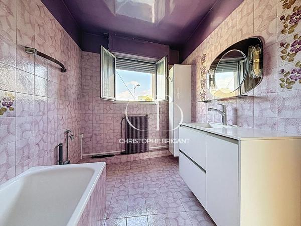 Maison Vitry Sur Seine limite Ivry 5 pièce(s) 120 m2 AVEC COMMERCE DE 50 M²