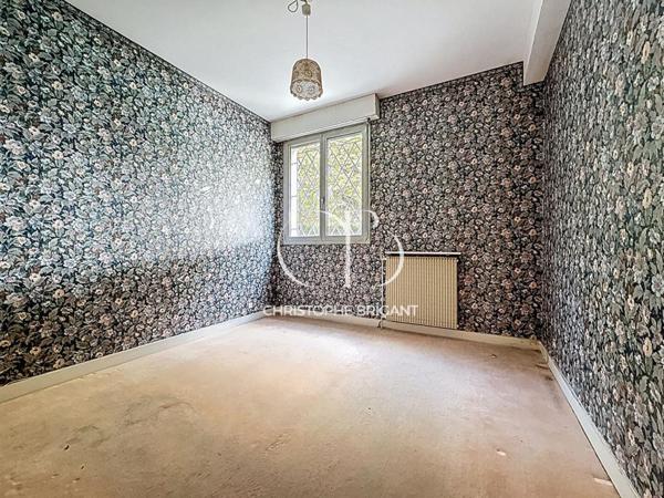 Maison Vitry Sur Seine limite Ivry 5 pièce(s) 120 m2 AVEC COMMERCE DE 50 M²