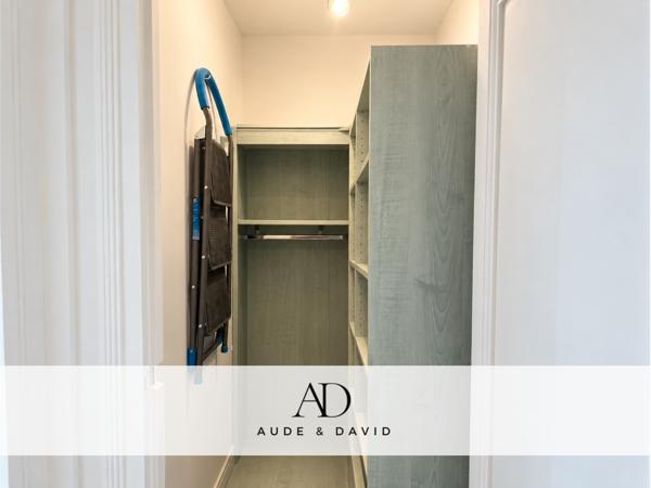 Appartement
         2 pièces
        - 40 m² 330 000 € *