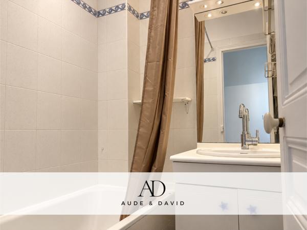Appartement
         2 pièces
        - 40 m² 330 000 € *