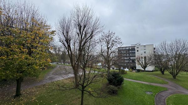 Appartement Livry Gargan 4 pièce(s) 77.95 m2