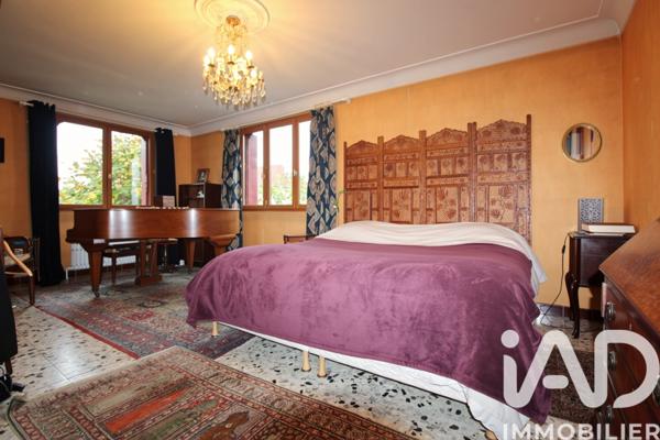 Maison à vendre 6 pièces 178 m² Villejuif