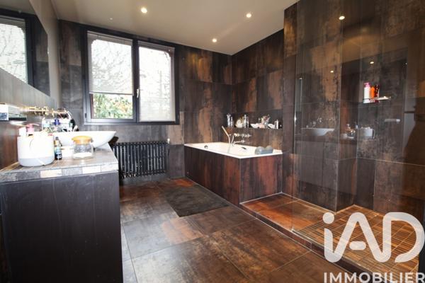 Maison à vendre 6 pièces 178 m² Villejuif