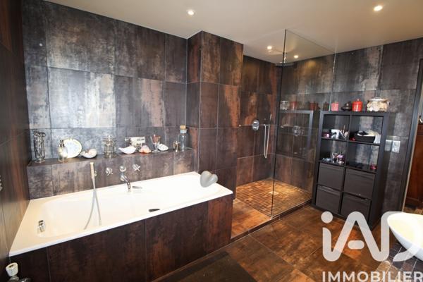 Maison à vendre 6 pièces 178 m² Villejuif