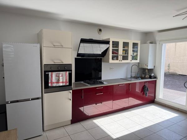 Appartement F3 de 67 m² à Hagondange avec cave et box en sous-sol
