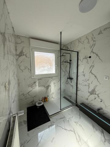 Appartement F3 de 67 m² à Hagondange avec cave et box en sous-sol