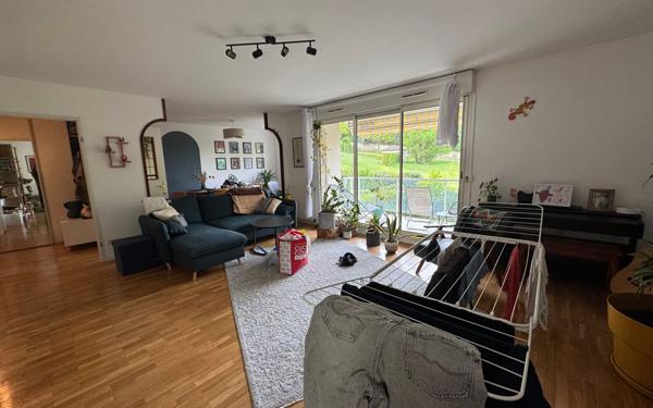 Appartement à louer    3 pièces •  Sainte-Foy-lès-Lyon