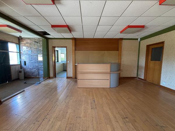 Bureaux Mennecy 2385 m2