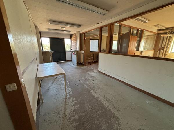 Bureaux Mennecy 2385 m2