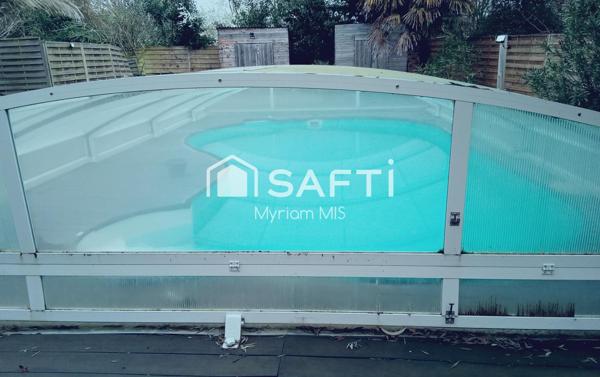 Belle opportunité : Grande maison de 185 m2 avec piscine couverte et chauffée