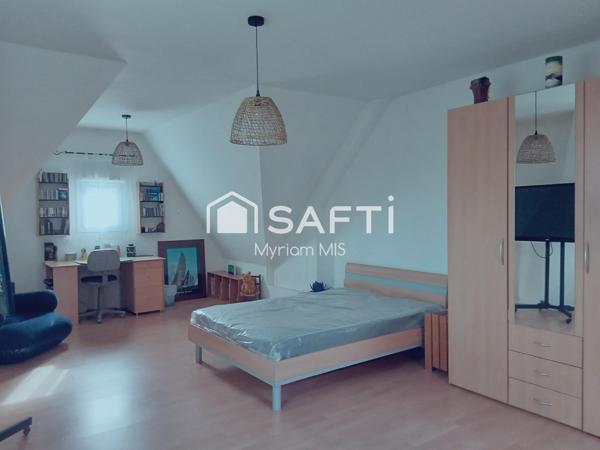 Belle opportunité : Grande maison de 185 m2 avec piscine couverte et chauffée