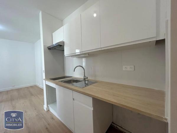Appartement à louer 2 pièces 34.77m² Villejuif (94800)
