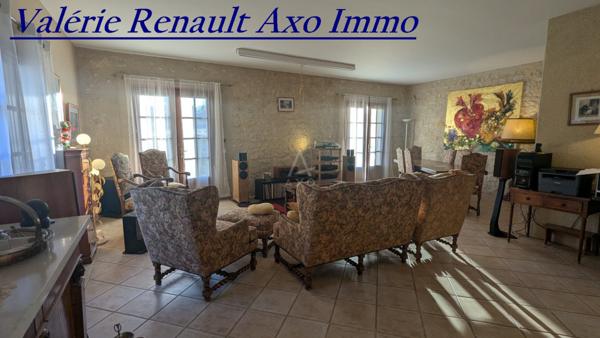 Condom Grande maison gasconne en pierre avec parc arboré, piscine et dépendances