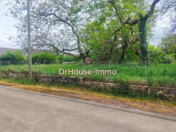 Terrain à vendre de 1 102 m²