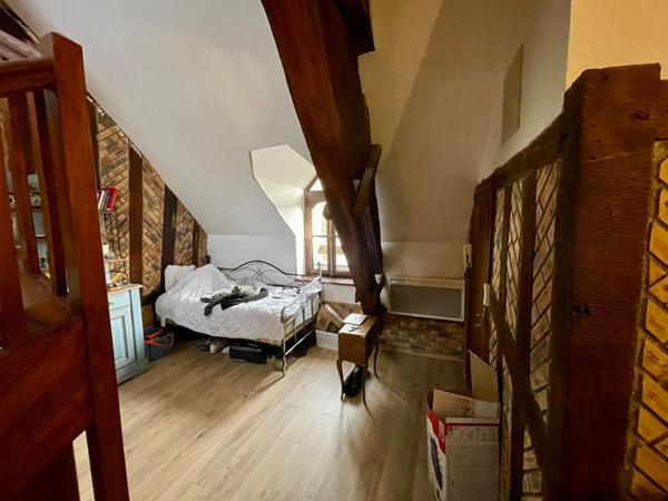 IMMEUBLE DE RAPPORT 100m2 - COEUR DE JOIGNY