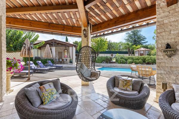 Valensole au calme et à proximité du village