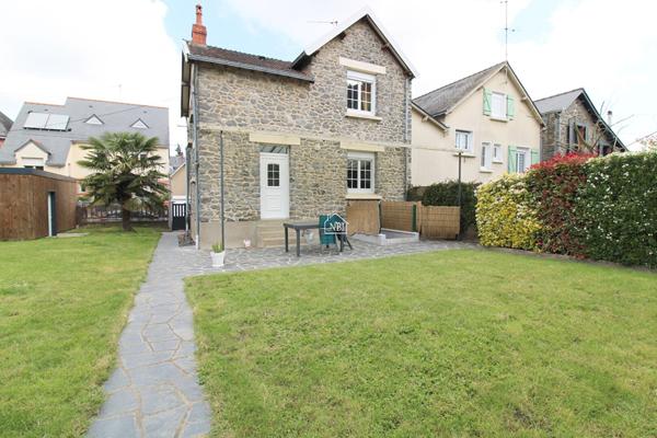 À LOUER Maison de ville 75 m2 LAVAL