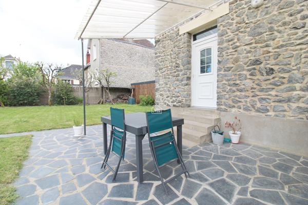 À LOUER Maison de ville 75 m2 LAVAL