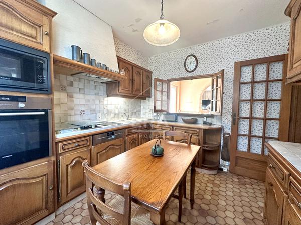 Maison familiale  Saint-Pierre-lès-Nemours - 5 chambres, 187 m²