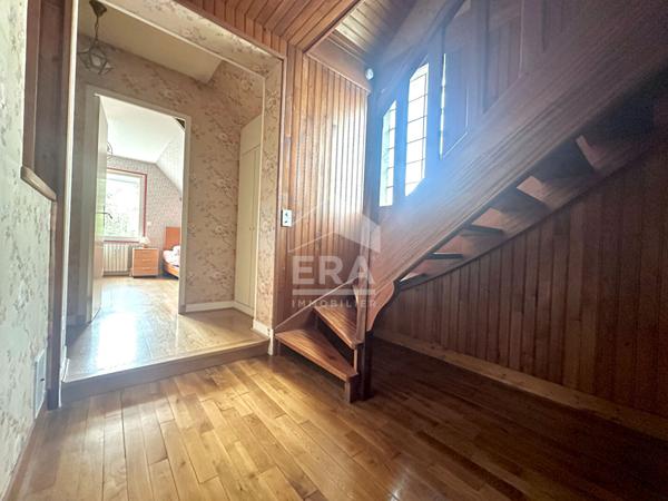 Maison familiale  Saint-Pierre-lès-Nemours - 5 chambres, 187 m²