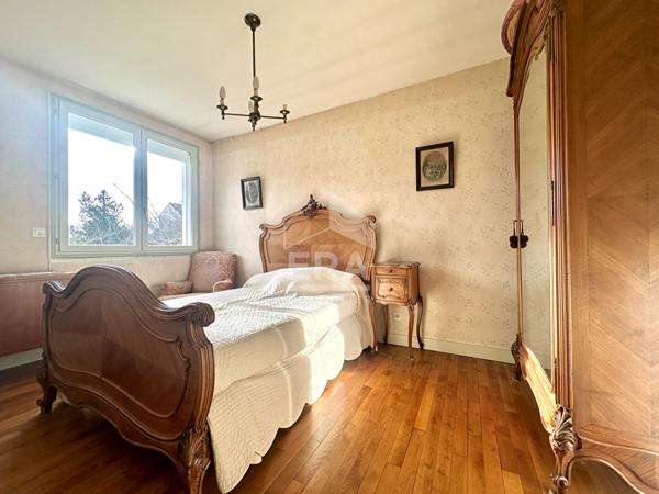 Maison familiale  Saint-Pierre-lès-Nemours - 5 chambres, 187 m²