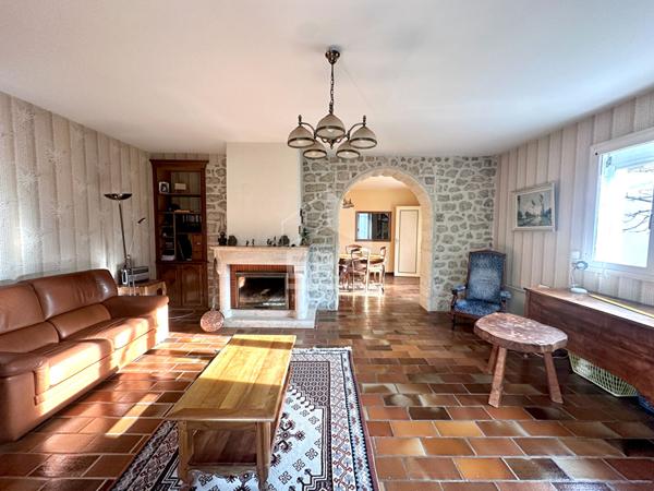 Maison familiale  Saint-Pierre-lès-Nemours - 5 chambres, 187 m²