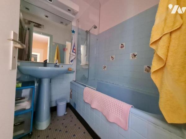 LONGERE -A VENDRE- LES ESSARTS ( 41800)