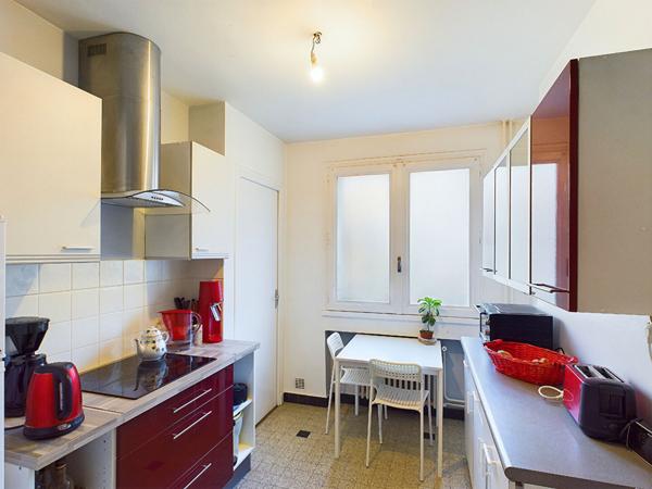 APPARTEMENT T3 CLIMATISE 76M2 AVEC ASCENSEUR CAVE ET PARKING SECURISE HYPER CENTRE VALENCE 26000