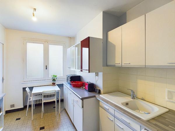 APPARTEMENT T3 CLIMATISE 76M2 AVEC ASCENSEUR CAVE ET PARKING SECURISE HYPER CENTRE VALENCE 26000