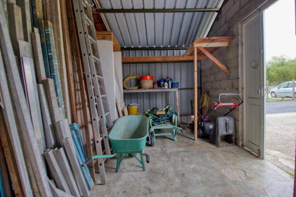 Maison de ville avec environnement idéal pour familles ou artisan