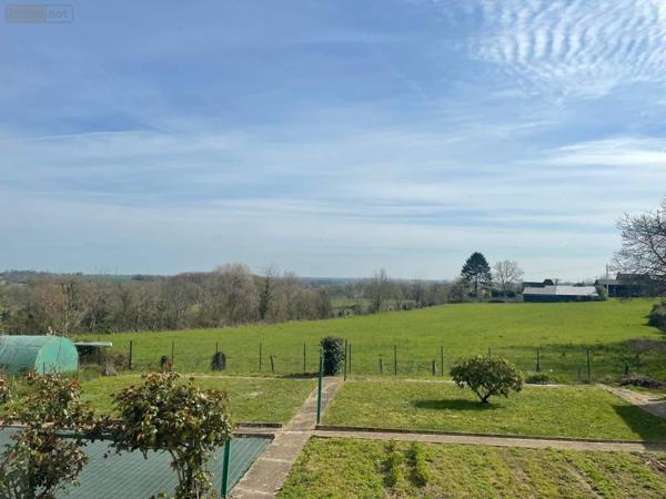 Maison à vendre à Saint-Georges-Buttavent en Mayenne (53100), ref : 046/854