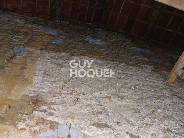 Deux Granges à rénover avec stationnement