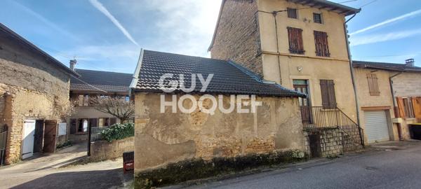 Deux Granges à rénover avec stationnement