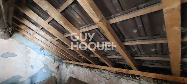 Deux Granges à rénover avec stationnement