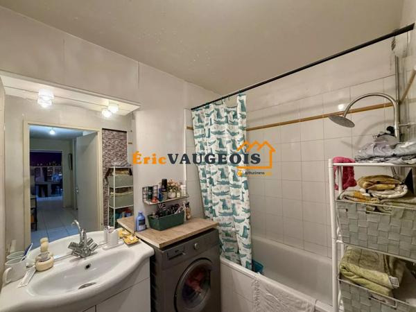 Vente                                                      Appartement
                        
                     3 pièces                      61 m2                     à La Ferté-Gaucher