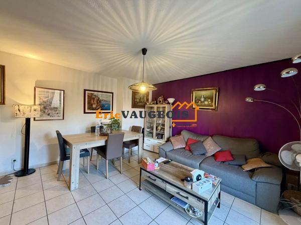 Vente                                                      Appartement
                        
                     3 pièces                      61 m2                     à La Ferté-Gaucher