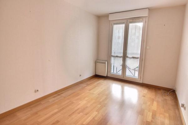 Appartement Thiais 4 pièces 86.01 Centre-ville rue Maurepas
