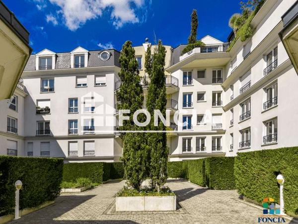 Location Appartement 2 pièces 47.07 m² - LE CLOS FANNY Le Plessis Robinson 92350