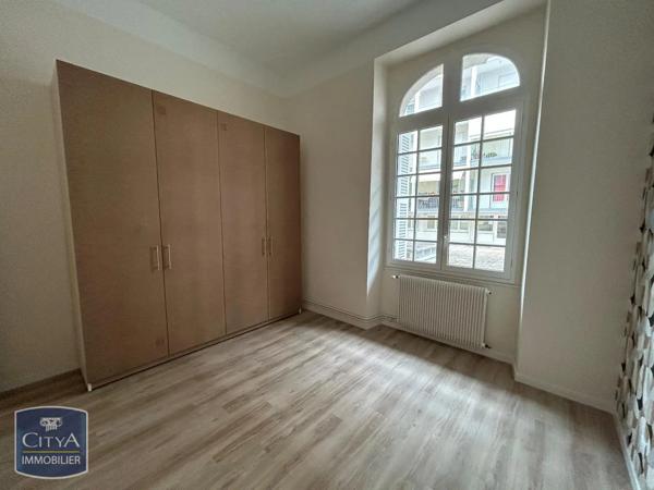 Appartement à louer 3 pièces 107m² Périgueux (24000)